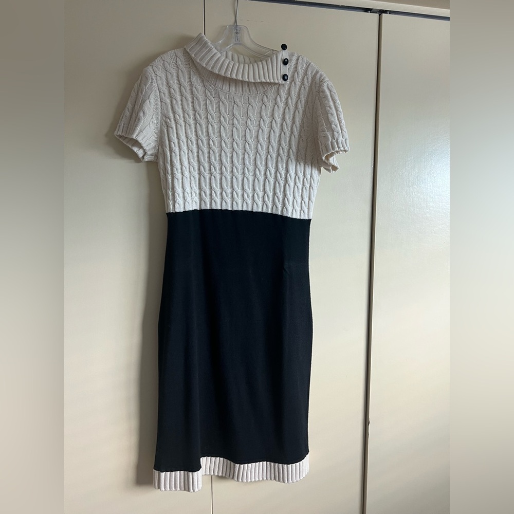 Tahari Arthur S. Levine Black/Cream Sweater Dress